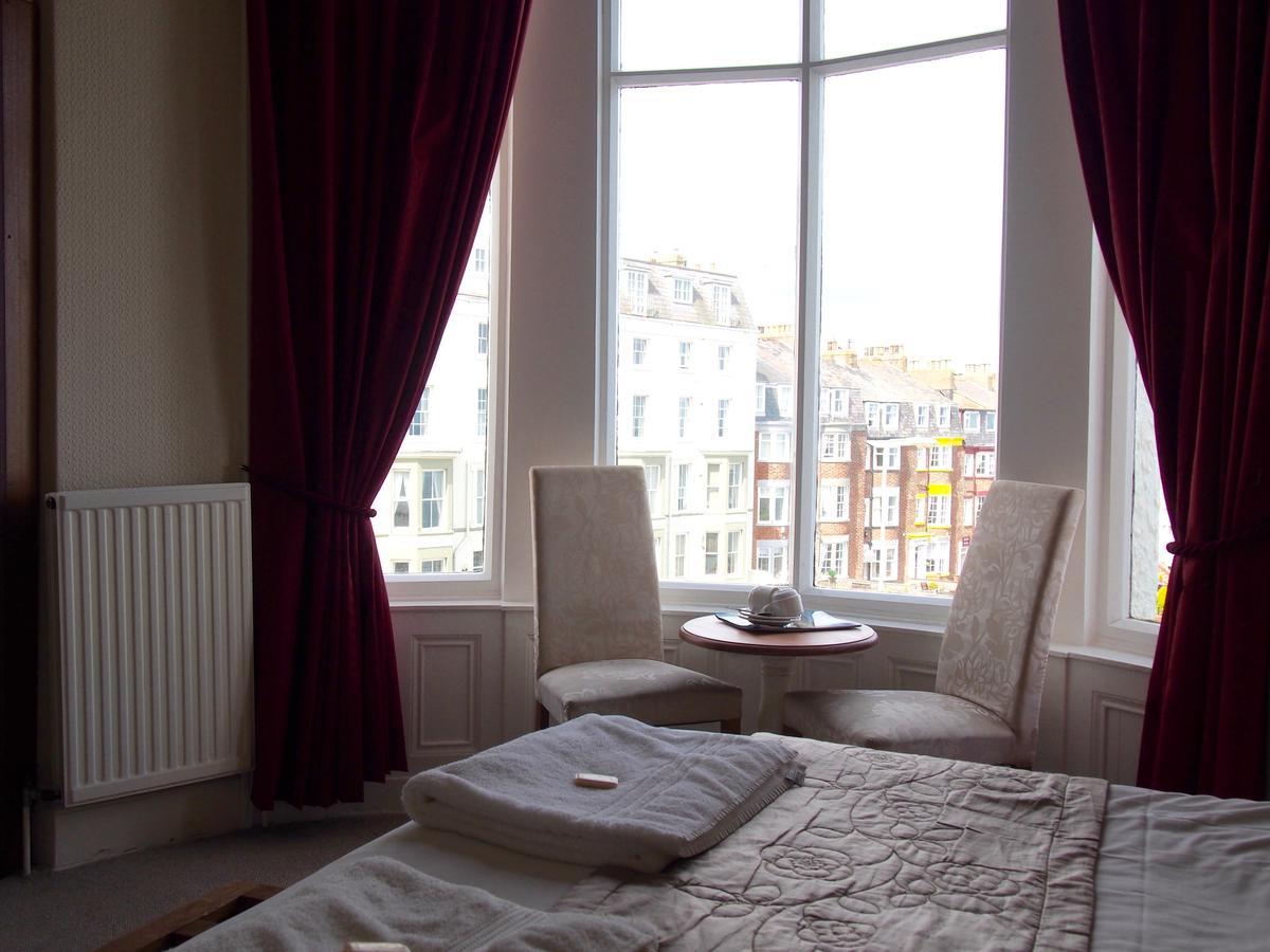 Boston Hotel Scarborough Bagian luar foto